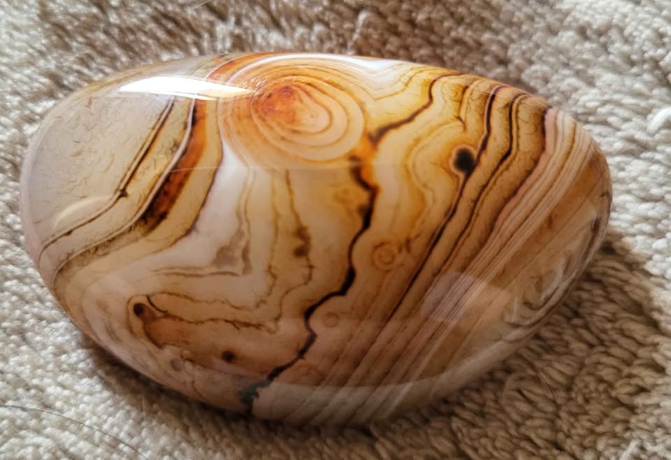 Sardonyx Crystal palm stone - photo 2