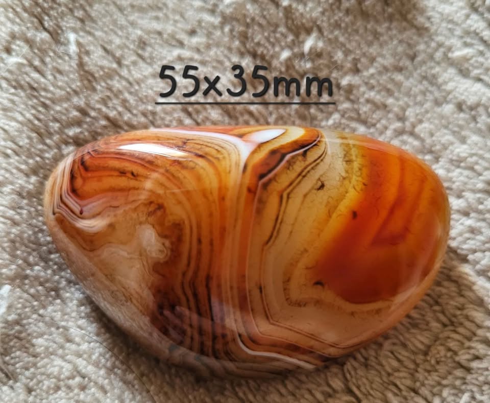 Sardonyx Crystal palm stone - photo 3
