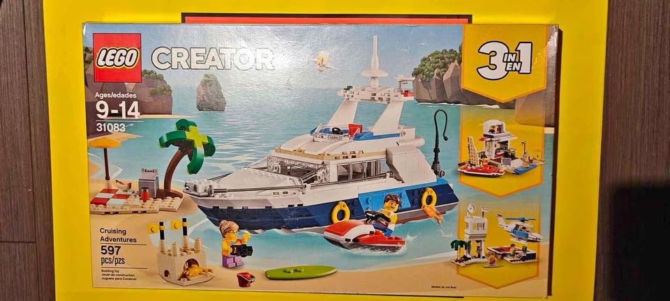 Lego Creator 3-in-1 31083 Cruising Adventures Yacht