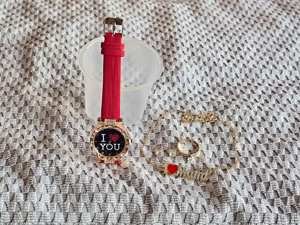 Watch and Jewellery Set thumbnail