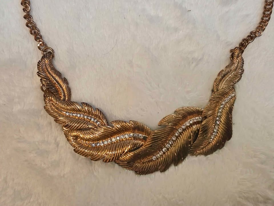 Vintage Feather Choker - photo 2