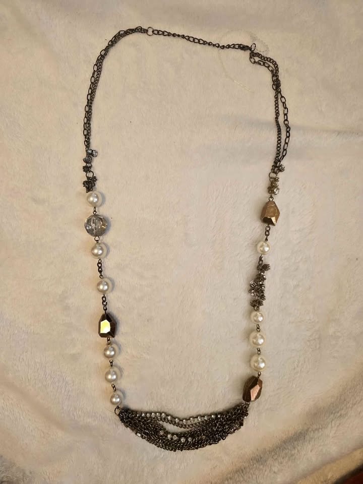 3ft Pearles and Sparkle Gen Vintage Chain
