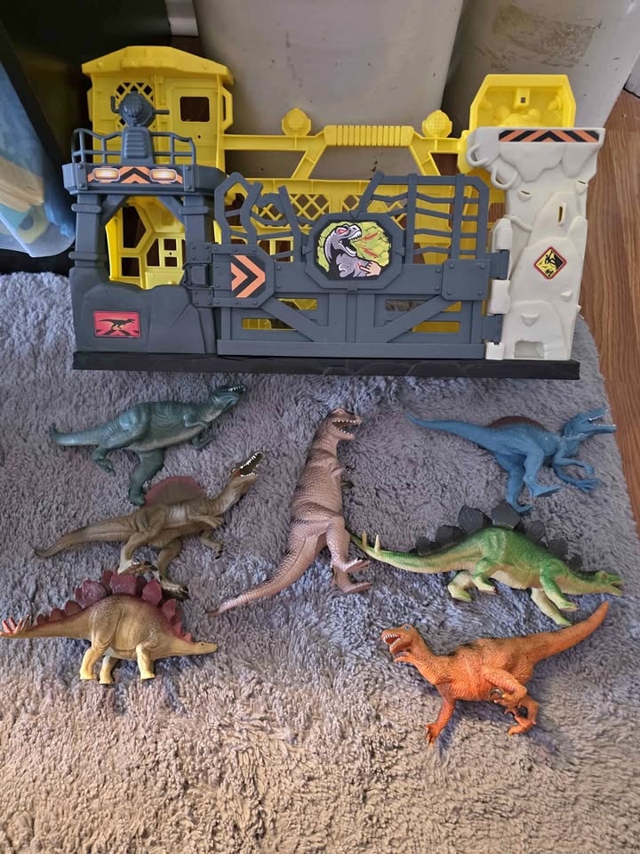 Dinosaur lot