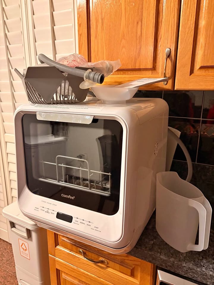 Compact Portable Dishwasher - Really Good Condition