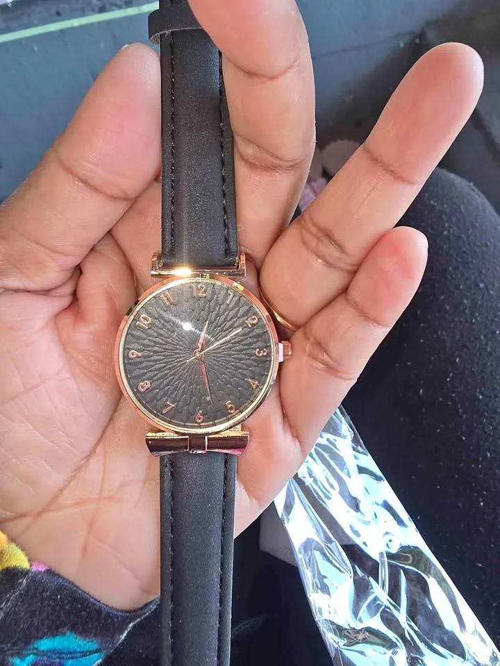 Ladies Watch thumbnail