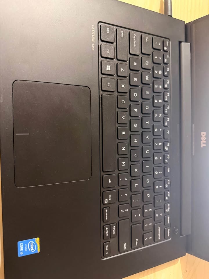 Dell Latitude 14" Laptop | Windows 11 Pro | 8GB RAM | Plugged-in - photo 5