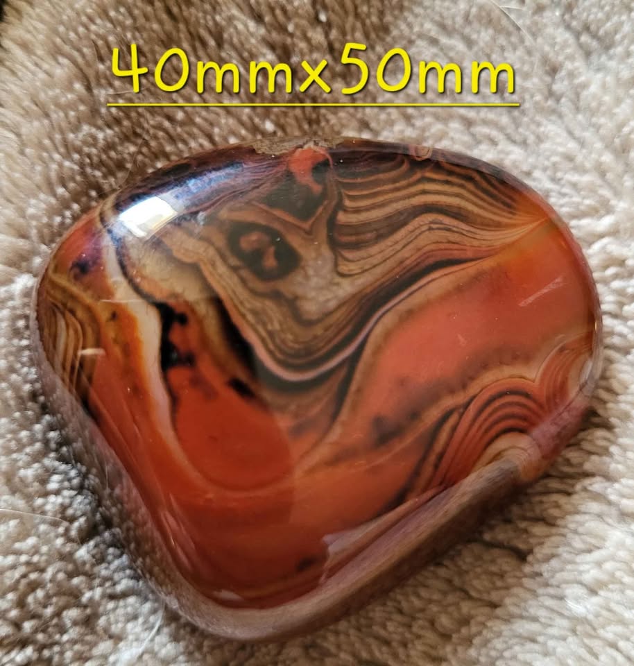 Sardonyx Crystal Palm Stone