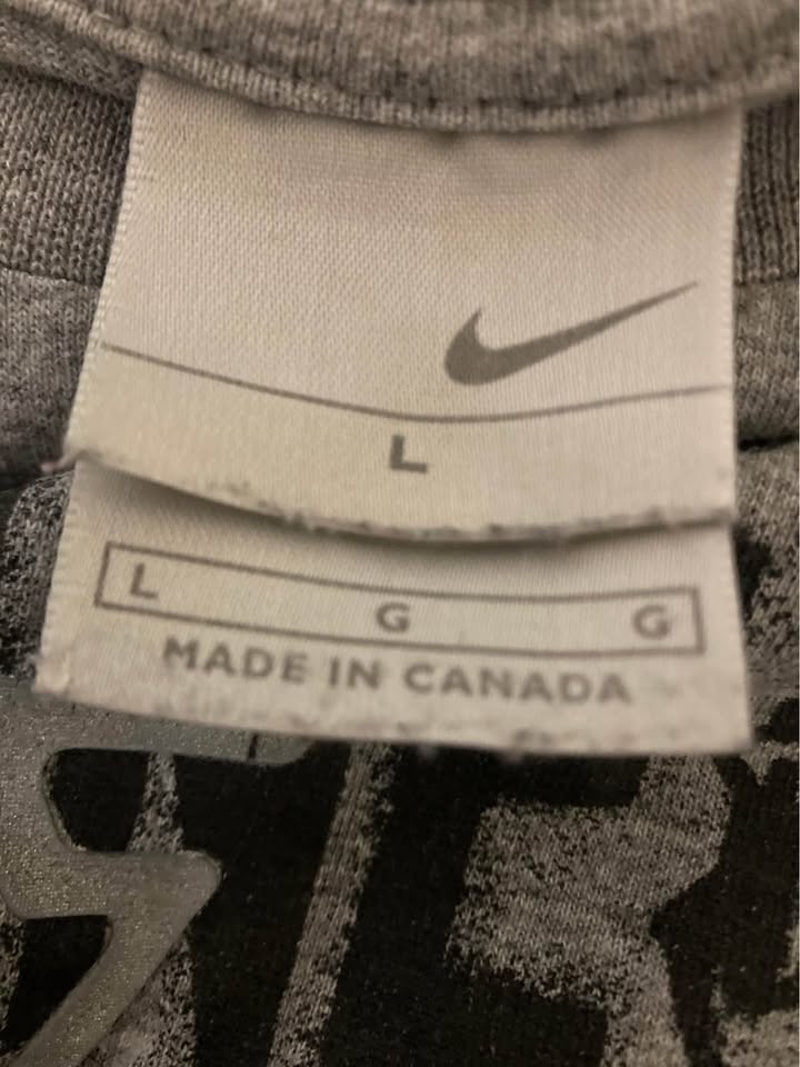 Vintage 2000s Nike Vince Carter T Shirt - Large, Made in Canada - photo 4