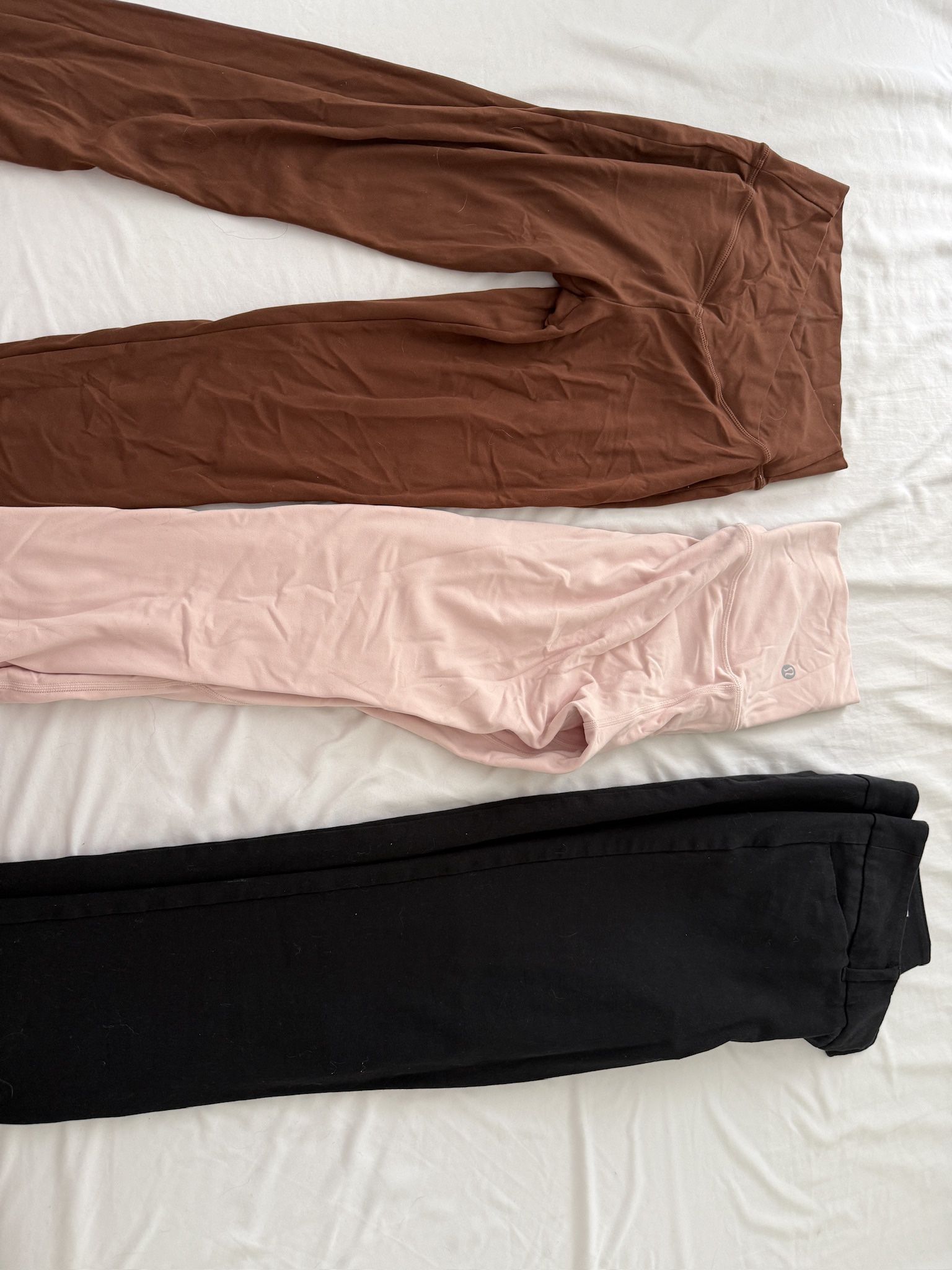 Huge Bundle Of Women’s Clothing And Accessories - photo 2