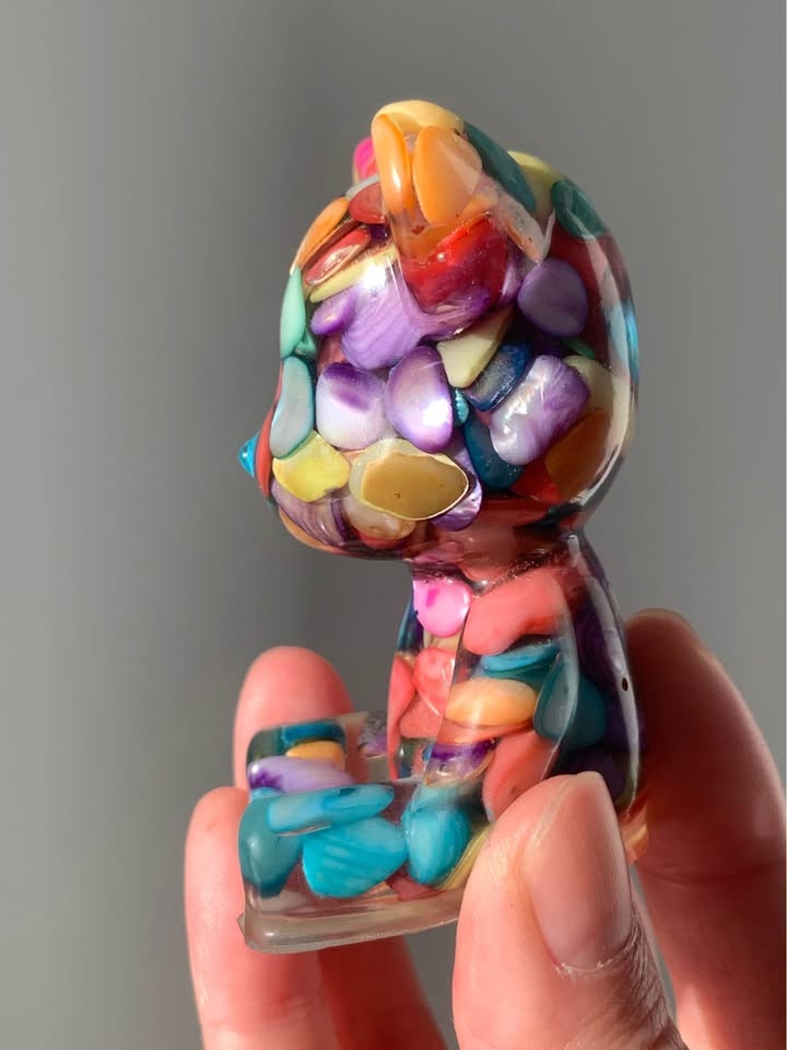 Colourful Crystal Chips Resin Teddy Bear Figure - photo 2
