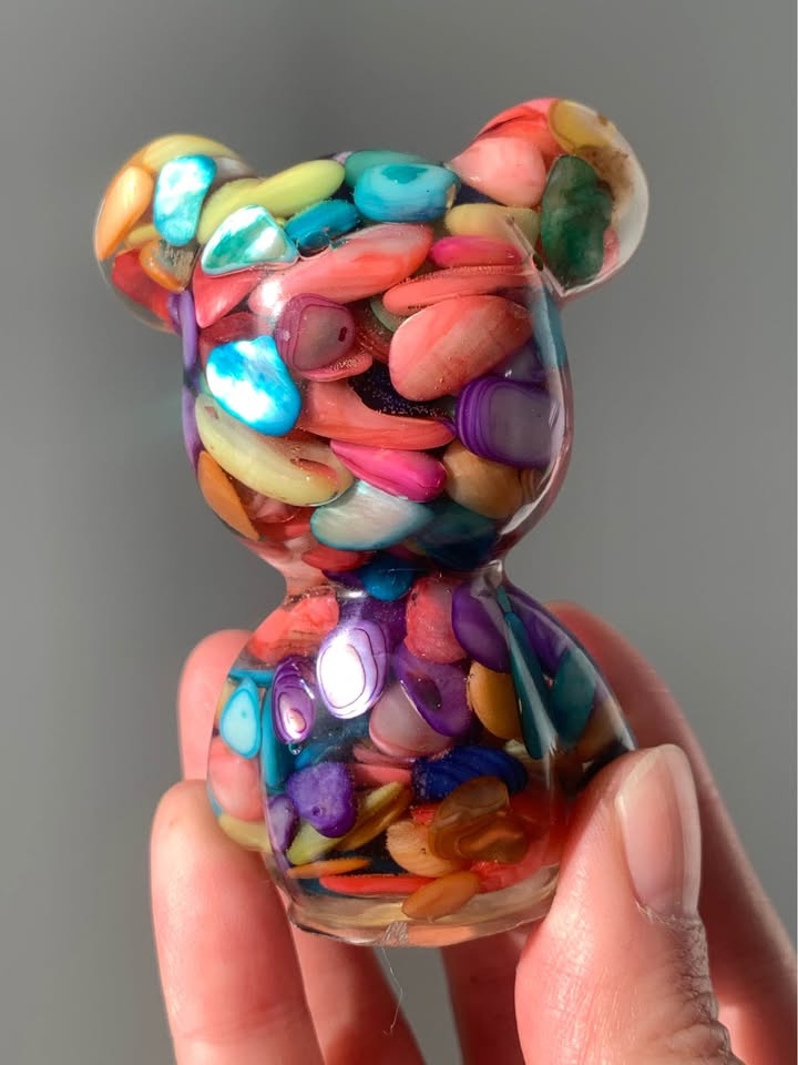 Colourful Crystal Chips Resin Teddy Bear Figure - photo 3