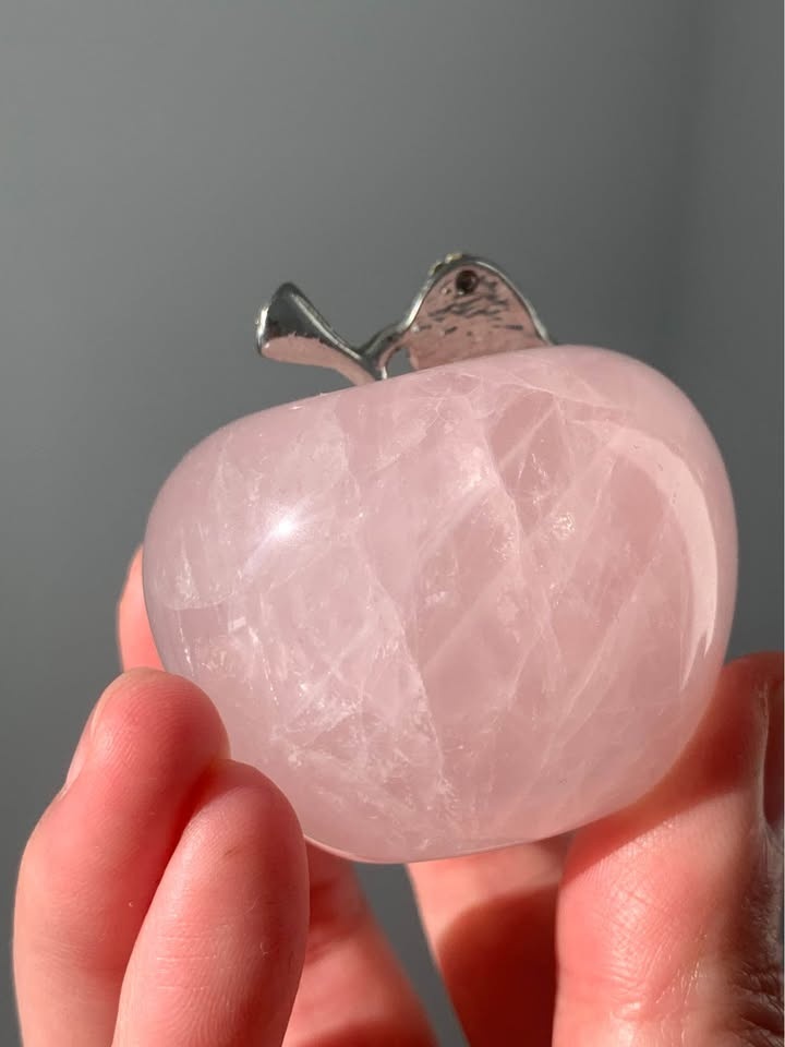 Rose Quartz Apple Carving - photo 3