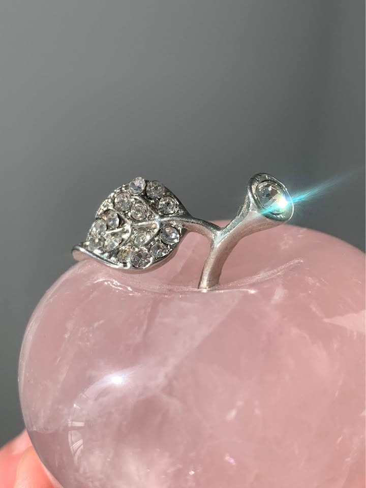 Rose Quartz Apple Carving - photo 5