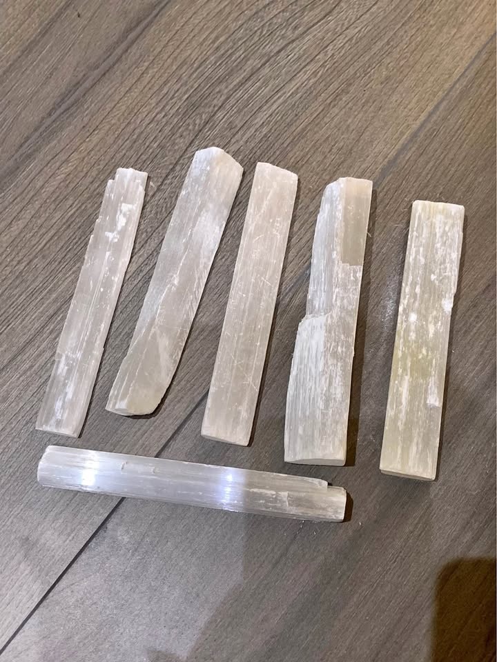 Large Raw Selenite Stick - 16cm length