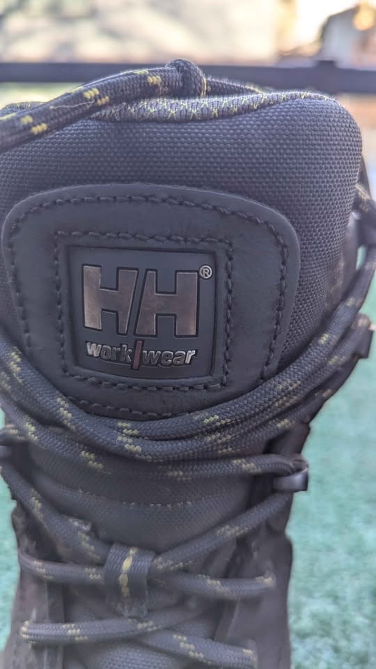 Helly Hansen Women's Steel-Toed Safety Boots (size 7) - photo 2