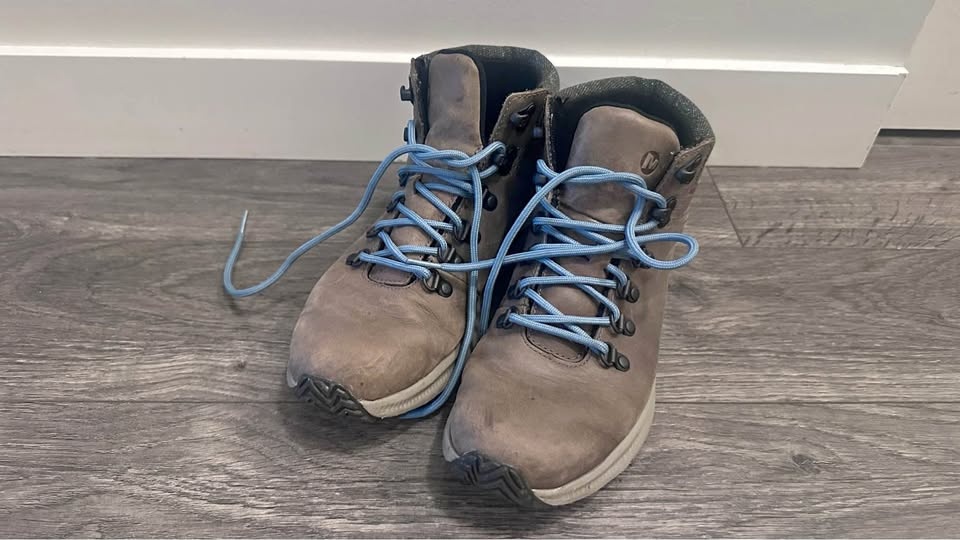 Women's Merrell Hiking Boots - Size 8