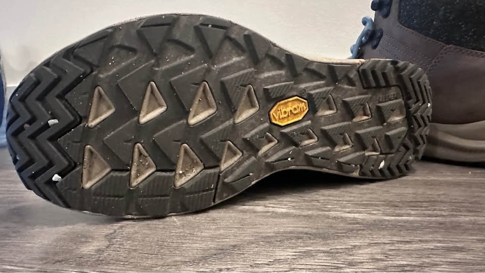 Women's Merrell Hiking Boots - Size 8 - photo 4
