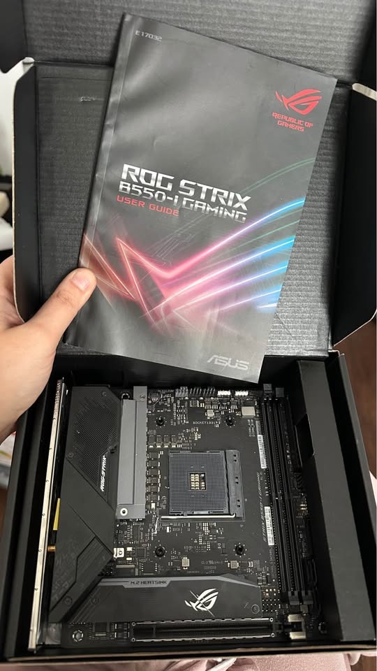ROG STRIX B550-I gaming motherboard - photo 2