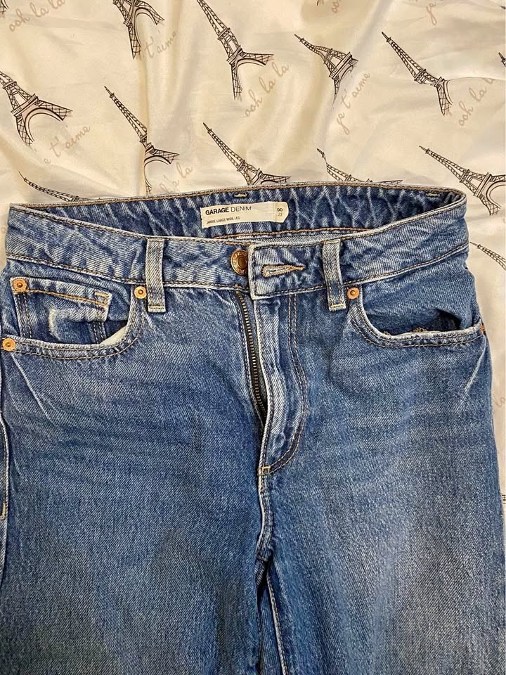 Blue Jeans - Garage