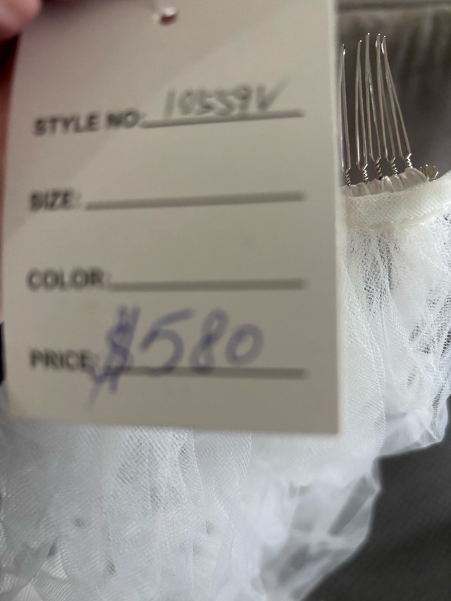 New Wedding Veil - Floral Embroidery & Beaded Trim - photo 4
