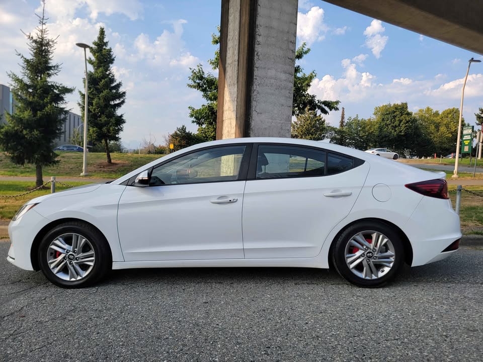 2020 Hyundai Elantra - photo 5