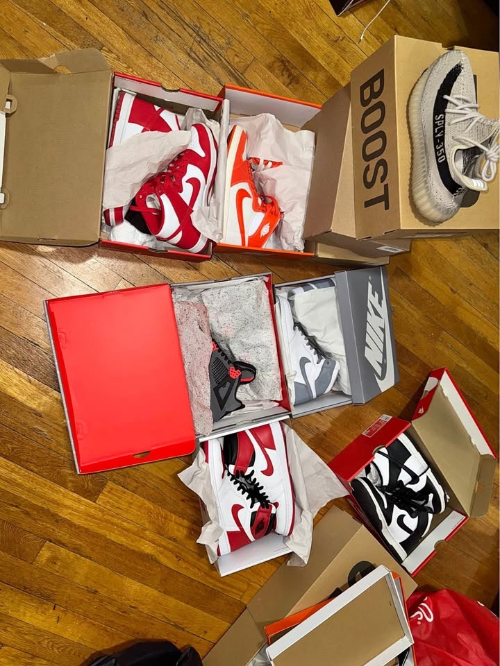 Jordans & Yeezy for Sale - Like New 👟