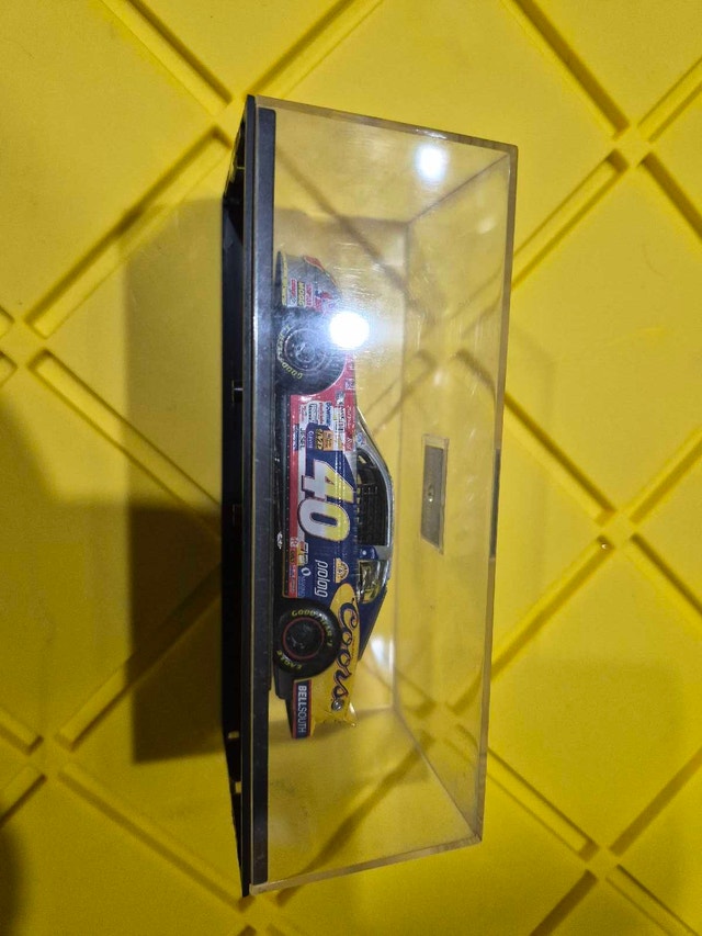 Sterling Marlin #40 1:43 Diecast Car - photo 2