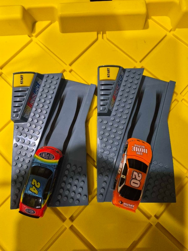Jeff Gordon #24 & Tony Stewart #20 Track Talkers