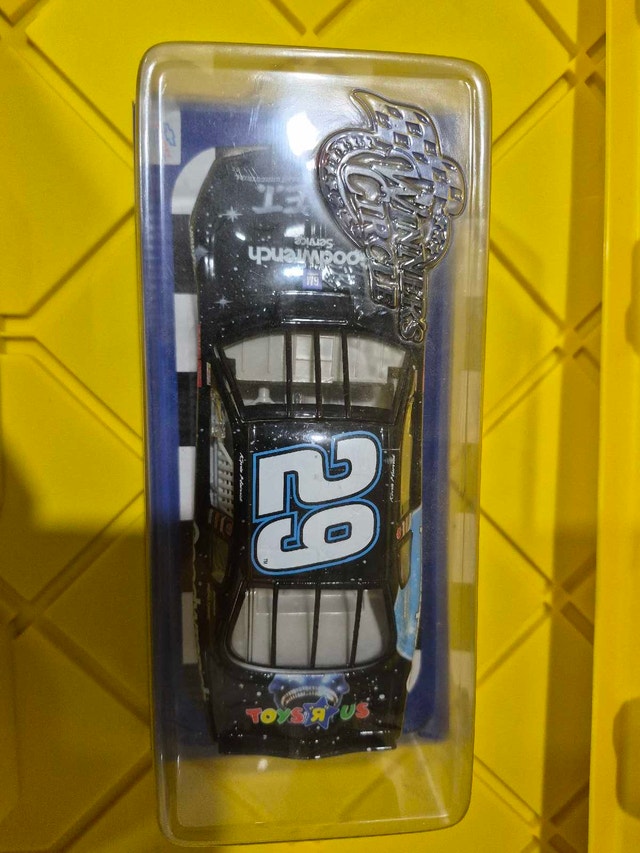 Kevin Harvick #29 1/24 Diecast - photo 2