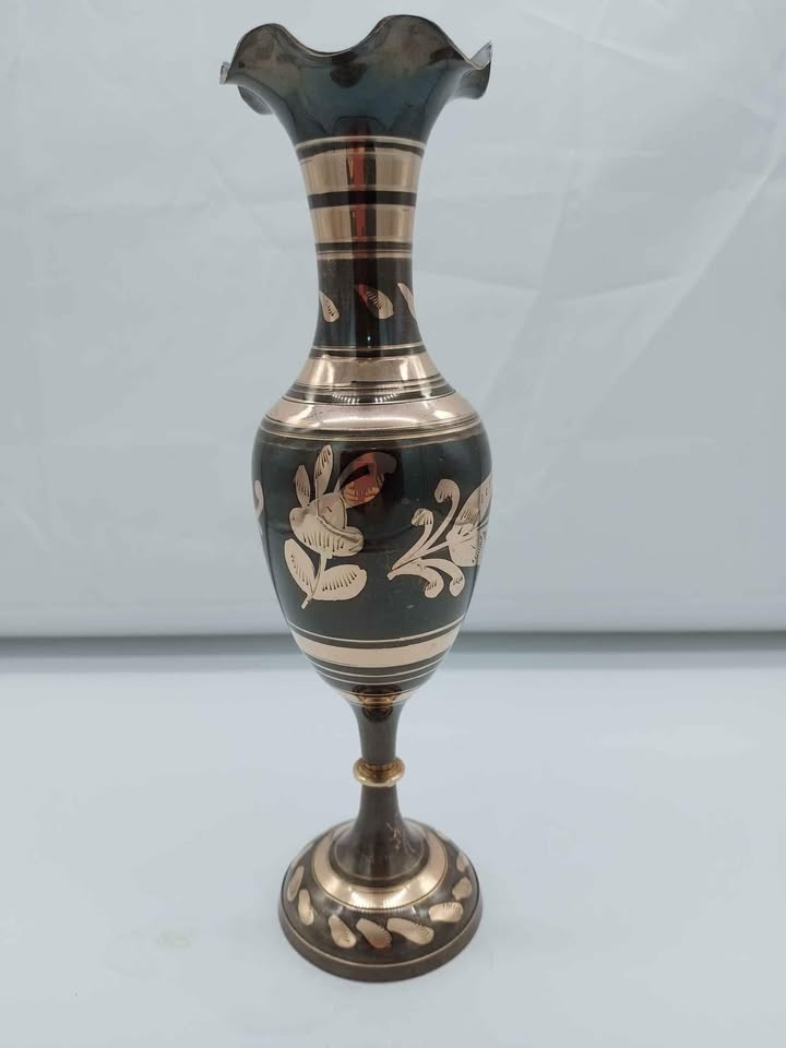 Vintage Solid Brass Roughly 12 Inch Vase - photo 3