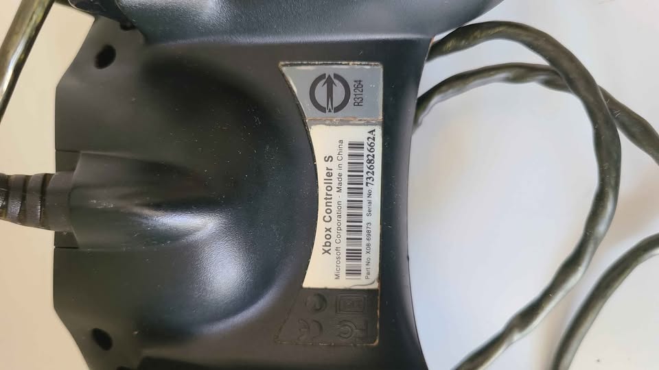 Authentic Microsoft Xbox Controller S - photo 3