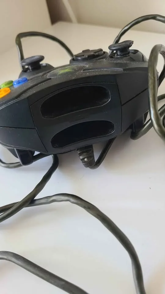 Authentic Microsoft Xbox Controller S image indicator(4)