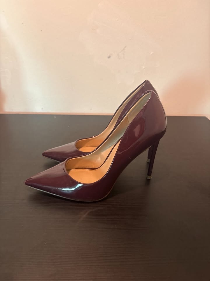 Steve Madden Burgundy Pointed Heels – Patent Finish - photo 3