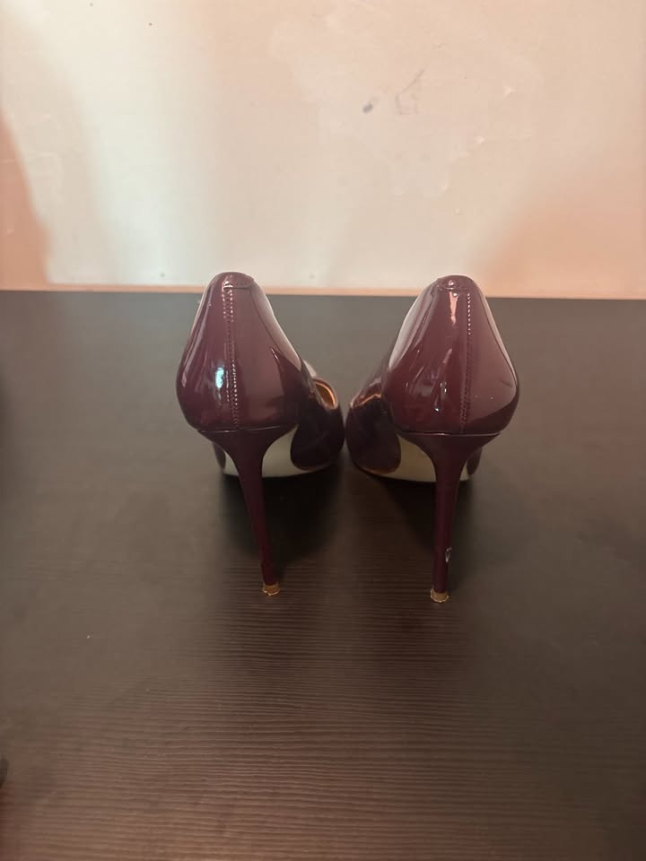 Steve Madden Burgundy Pointed Heels – Patent Finish - photo 4
