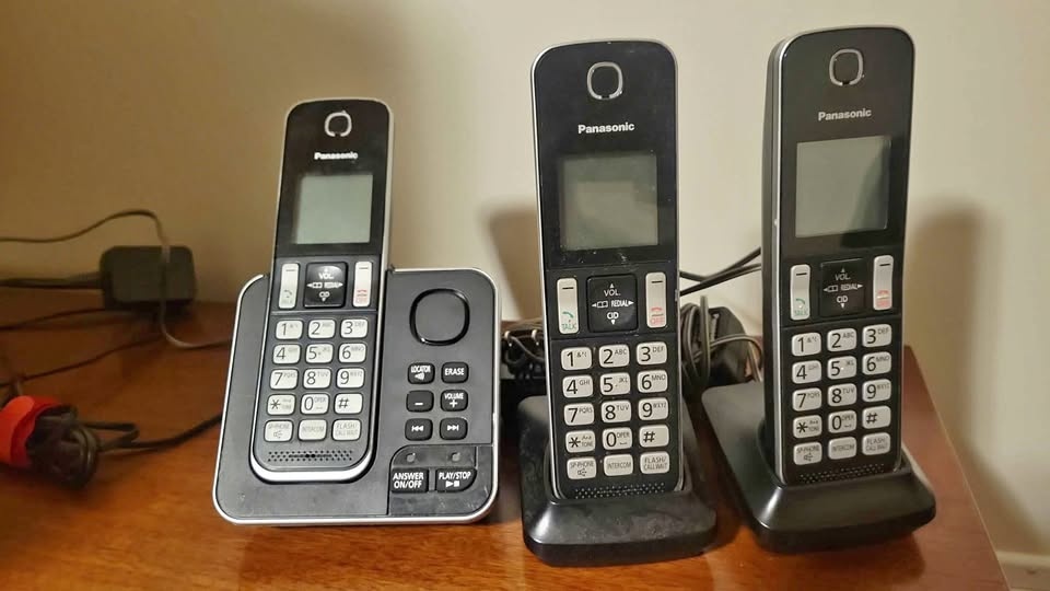 Panasonic KX-TDG390C Cordless Phone