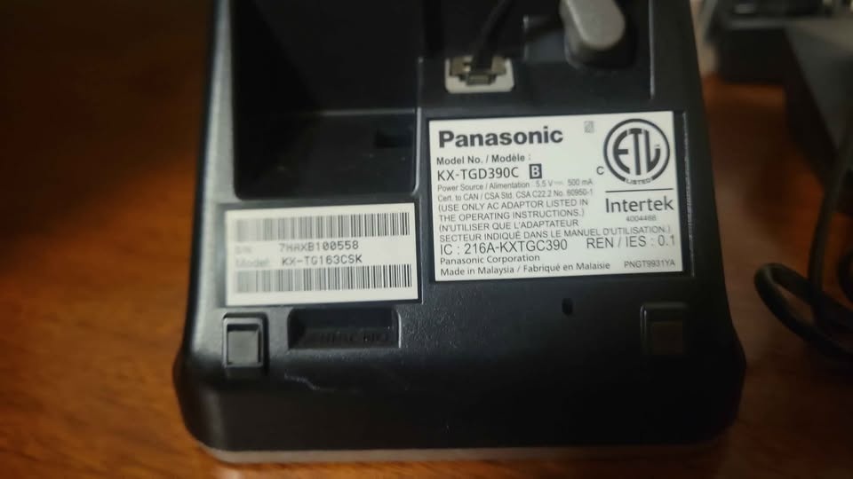 Panasonic KX-TDG390C Cordless Phone - photo 2