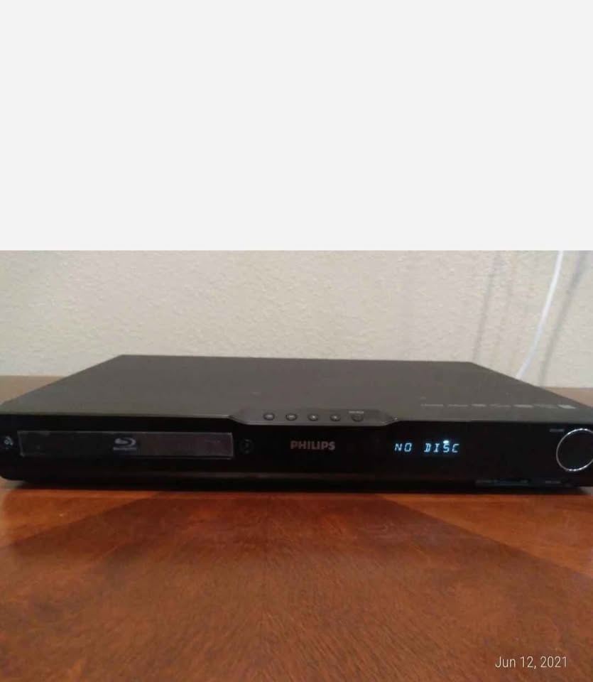 Philips HTS3051BV/F7 Blu-Ray Player & Speakers - photo 4