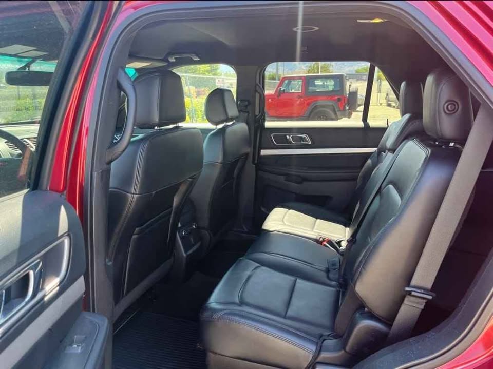 2016 Ford Explorer - photo 5