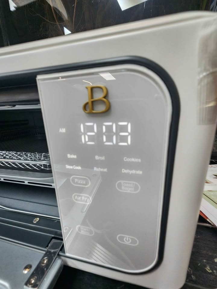 Drew Barrymore Air Fryer Toaster Oven - photo 2