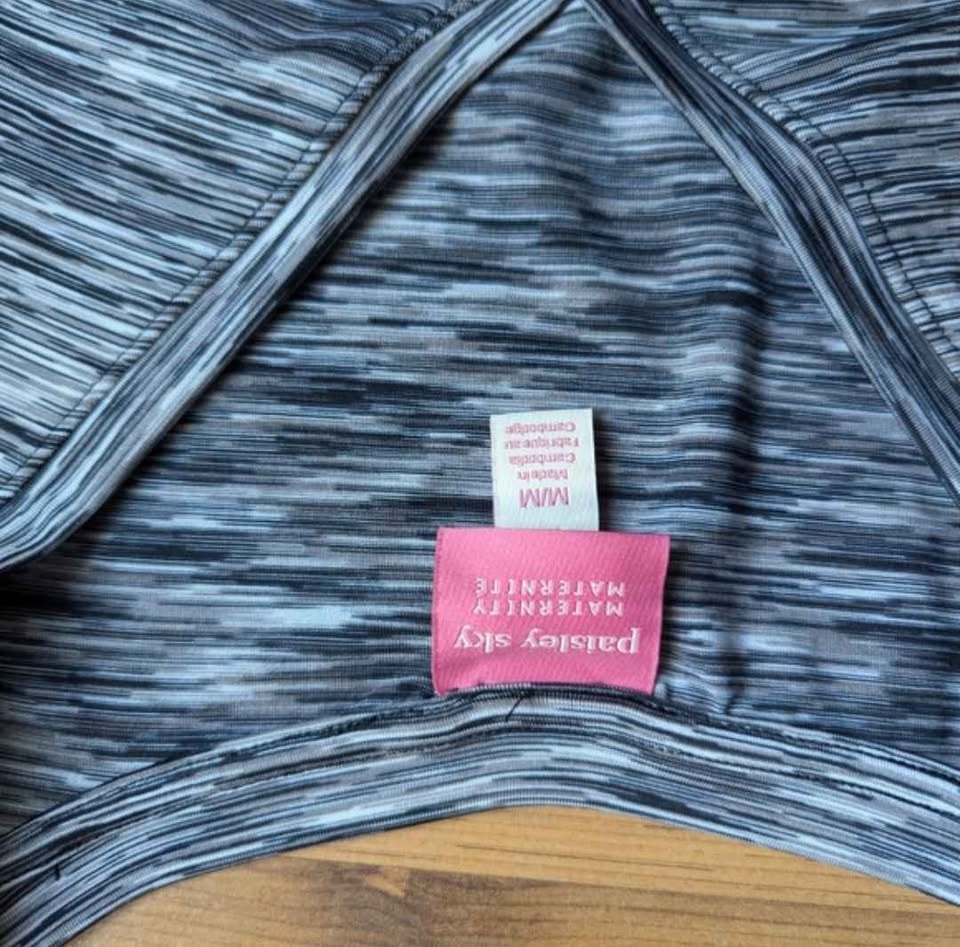 NWOT Activewear Maternity Top - photo 3