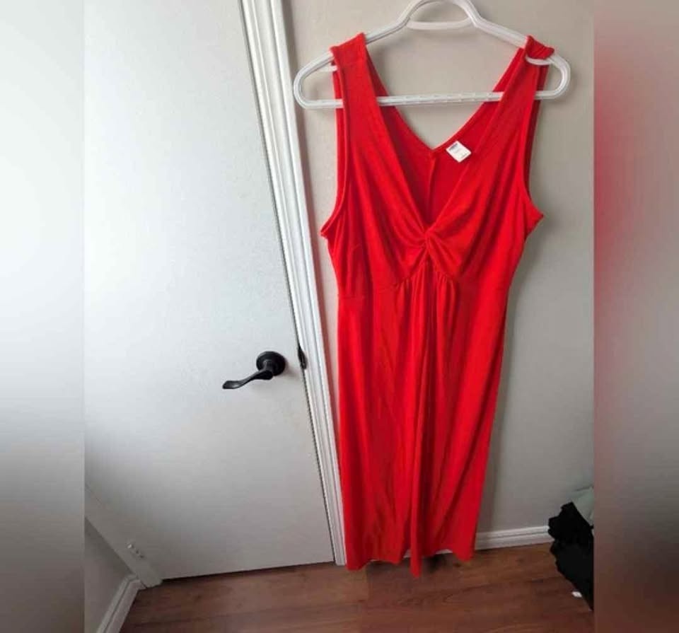 Old Navy Red Maternity Maxi Dress - Size L