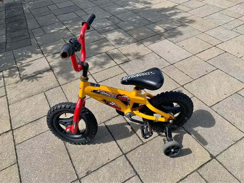 Lightning McQueen toddler 12.5” bike with training wheels thumbnail