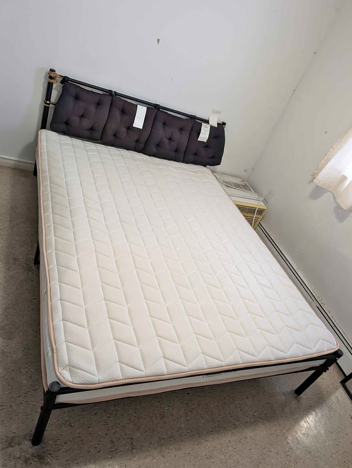 Queen spring mattress 6"