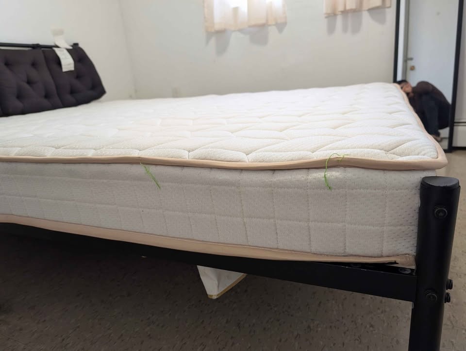 Queen spring mattress 6" - photo 2