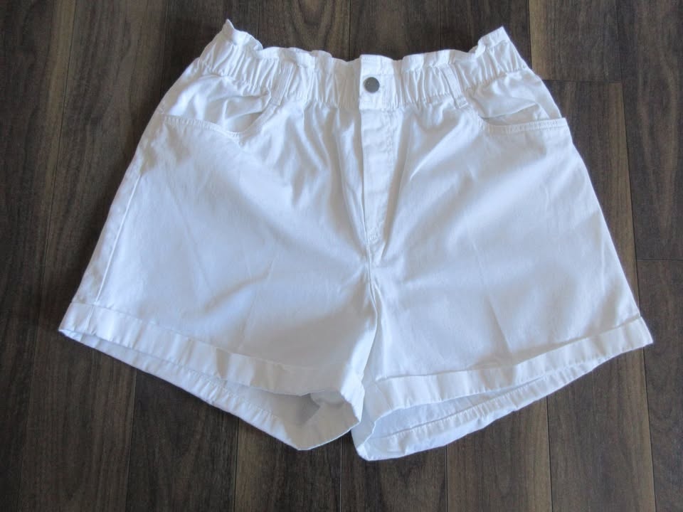 Ladies Large T-Shirt and Shorts - photo 5