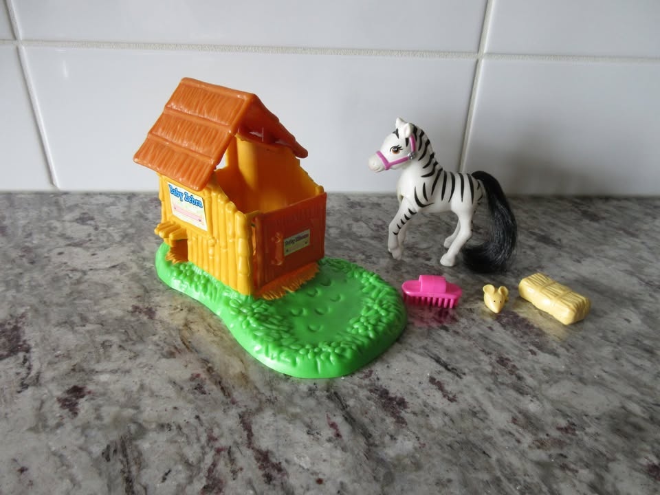 1993 Littlest Pet Shop Zoo - Baby Zebra Playset - photo 5