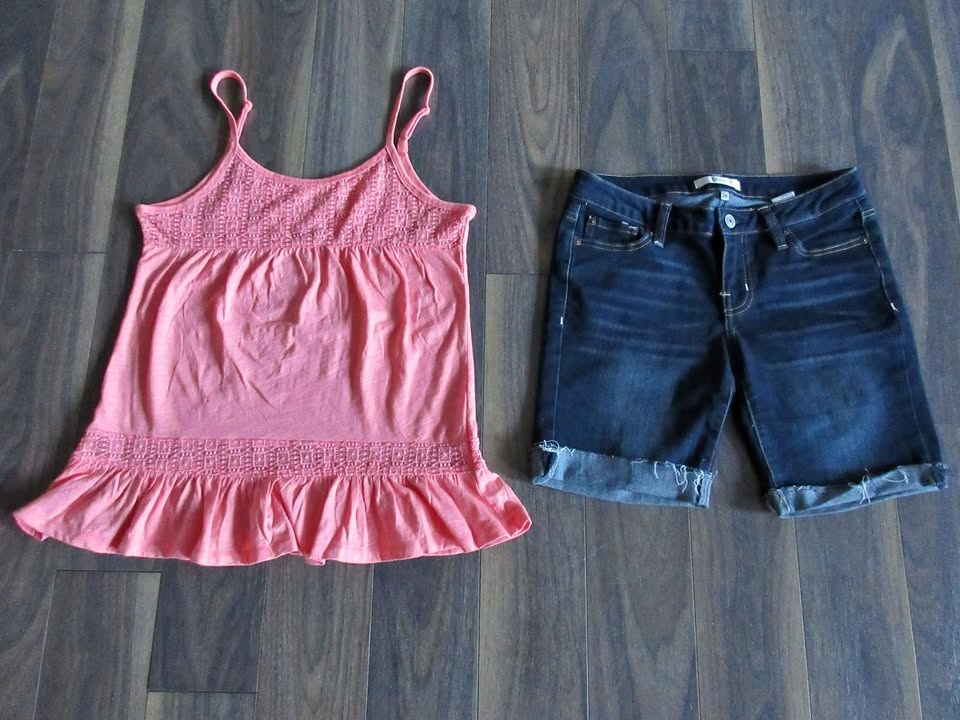Ladies Size 26 Jean Shorts and Size Small Tank Top