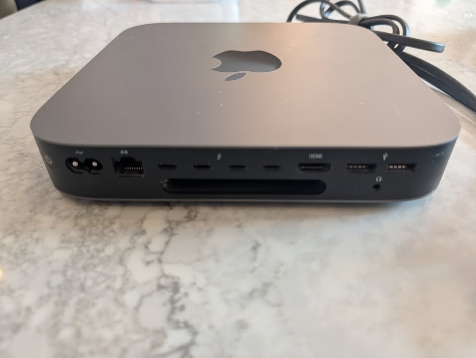 Apple Mac Mini (Late 2020) - photo 3