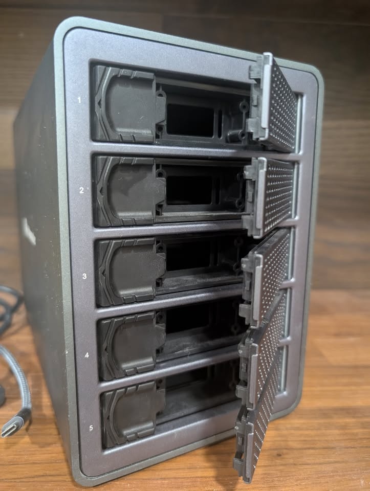 5-Bay Hard Drive Dock - photo 3