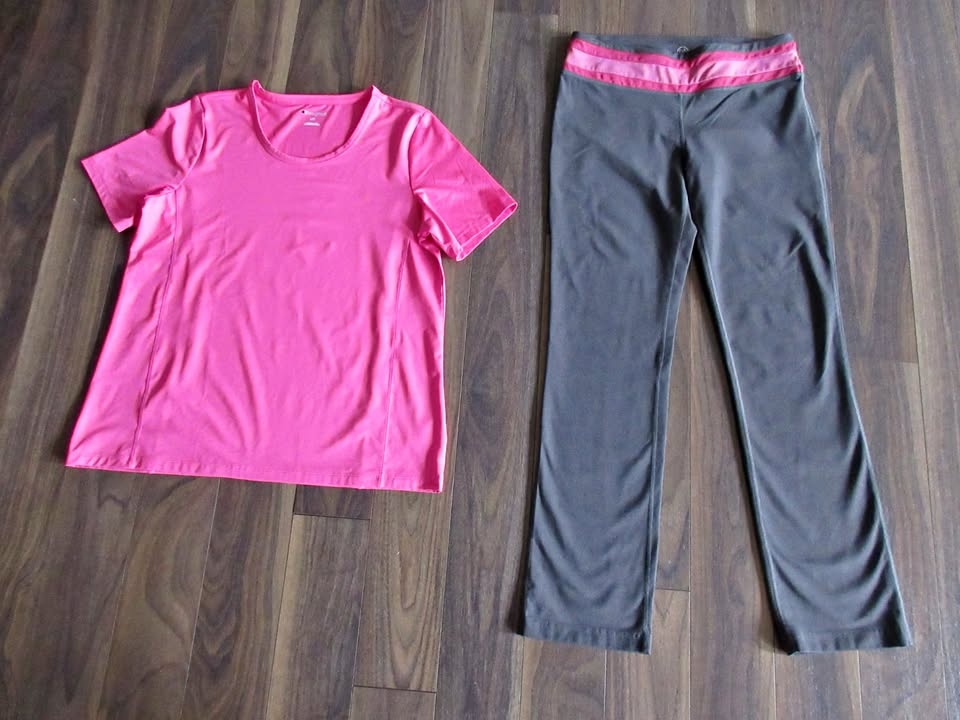 Ladies Large Athletic Outfit